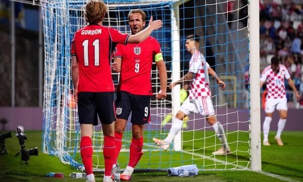 El partido entre Inglaterra y Croacia en la Liga de Naciones se desarrolló en un contexto de intensidad ofensiva y presión táctica, con una fuerte influencia del nuevo técnico.