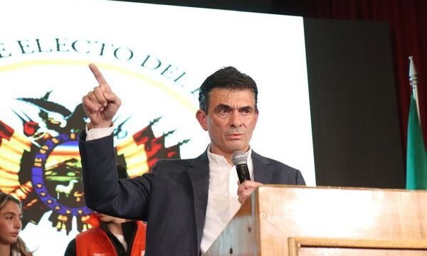 Bolivia presenta un nuevo liderazgo en el Ministerio Público tras la designación del fiscal general Urioste, con el objetivo de restablecer confianza en una institución afectada.