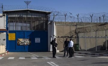 Desde el 7 de octubre, Israel ha intensificado sus operaciones de detención en Cisjordania y Gaza, afectando a miles de personas sin cargos definidos ni juicios abiertos.