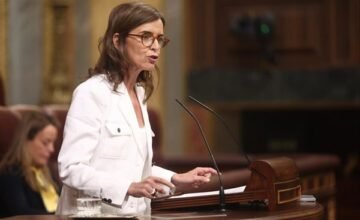 El Sistema Nacional de Salud ESPAÑOL enfrenta tensiones estructurales y depende de una planificación estratégica que incluya a los profesionales del sector para garantizar su.