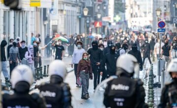 En respuesta a concentraciones violentas, autoridades belgas intensificaron las acciones de prevención en una región afectada por protestas educativas y sociales