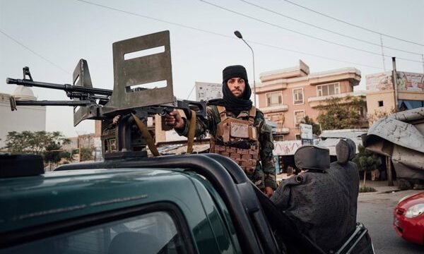 El gobierno fundamentalista afgano ha difundido declaraciones obtenidas bajo coerción, lo que ha generado críticas de grupos de Resistencia en la región de Panjshir.