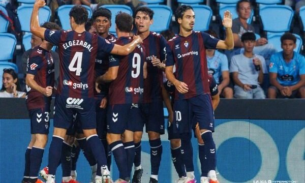 El Real Oviedo y el CD Castellón compiten por posiciones clave en la liga tras enfrentamientos clave en sus respectivos estadios