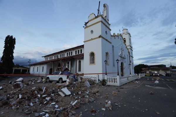 Panamá reporta daños en 188 escuelas y varios edificios por terremoto