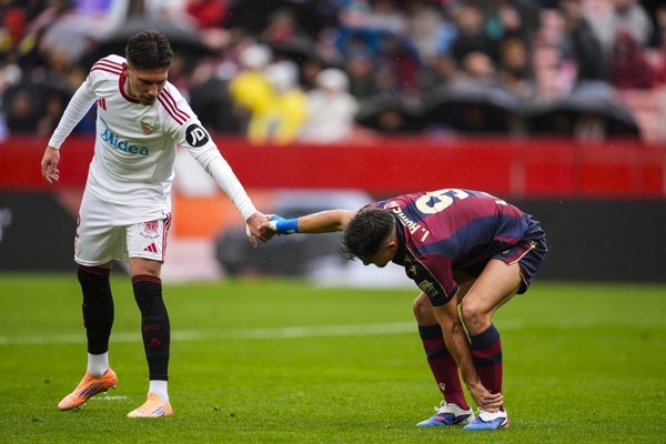 Sevilla busca consolidarse en Europa enfrentando al debilitado Levante