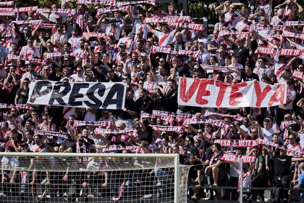 La Comunidad apela a la calma de los seguidores del Rayo y asegura un estadio acorde al equipo