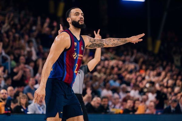 Real Madrid y Baskonia brillan mientras el Barcelona supera al Valencia en baloncesto