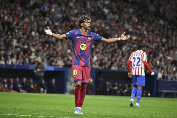 El Atlético y Barcelona se enfrentarán el 8 de noviembre a las 21:00 horas en LaLiga
