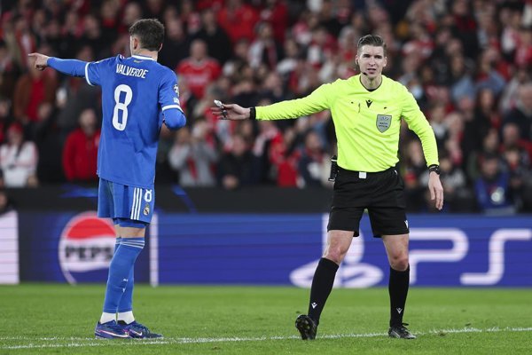 Letexier y Turpin arbitrarán los encuentros de Real Madrid y Betis en la segunda jornada de la Champions League