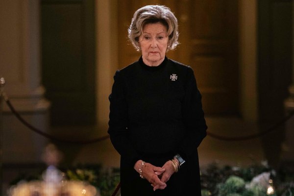 La reina Sonia de Noruega ya no tiene título de Majestad ni está en la Casa Real
