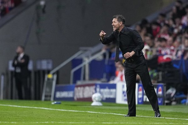 Diego Simeone destaca el potencial de Julián Álvarez en Argentina