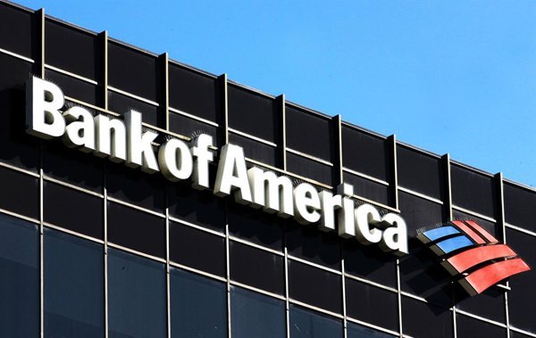 Bank of America reporta una caída del 17% en ganancias del tercer trimestre debido a multa de 1.080 millones