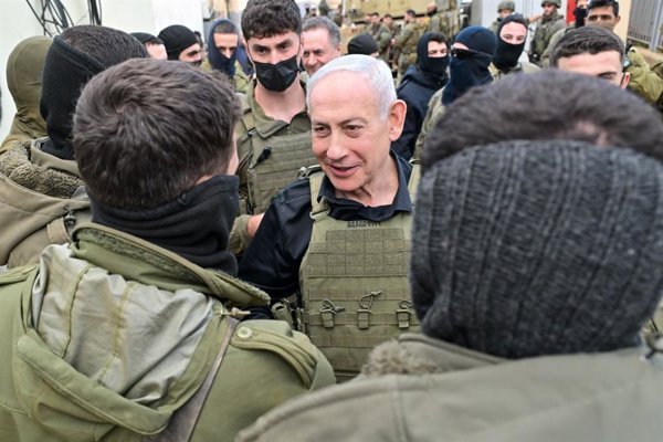 Netanyahu recorre la frontera con Jordania y advierte sobre drones