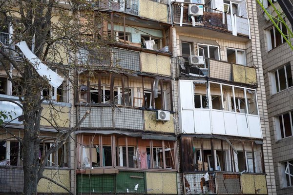 Rusia lanza nuevos ataques en Járkov y Volinia causando tres muertos y decenas de heridos