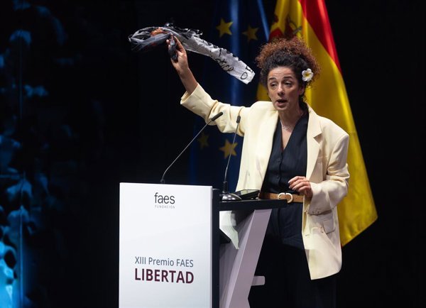La activista iraní Masih Alinejad cuestiona relación de España con gobiernos autoritarios