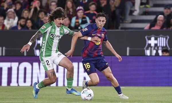 RCD Espanyol se enfrenta al Atlético de Madrid en la Liga
