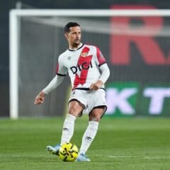 Lesión de ligamento cruzado anterior en la rodilla derecha del central del Rayo Vallecano Luiz Felipe