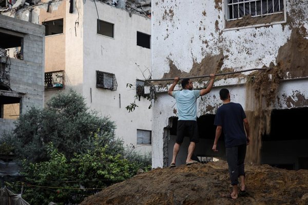 El Ejército israelí realiza ataques en Gaza y Jan Yunis dejando tres muertos