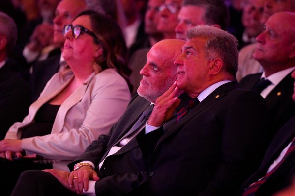 Joan Laporta afirma que Real Madrid busca desestabilizar y destaca la firmeza de Tebas