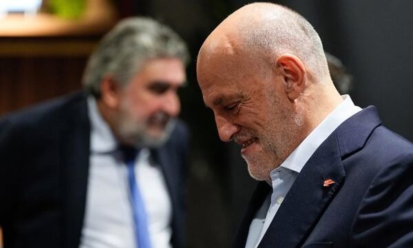 El Athletic Club baja el centrocampista Peio Canales por lesión en el sóleo