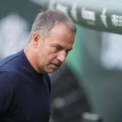 Hansi Flick afirma que Lamine es el mejor jugador del mundo