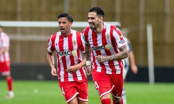 Lesión de ligamento cruzado anterior en la rodilla derecha del central del Rayo Vallecano Luiz Felipe