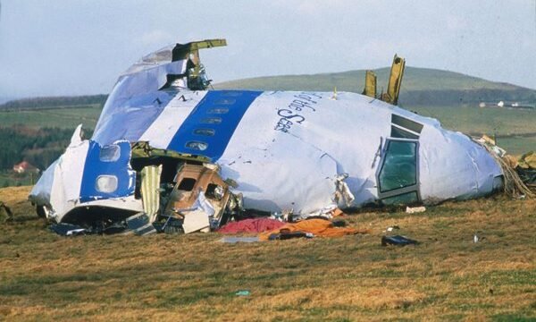 Tragedia en Calcuta: 18 muertos por estampida en festival