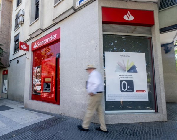 Santander y Nvidia establecen alianza trienal para impulsar IA en banca