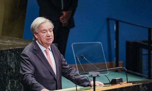 Los hutíes lanzan ofensiva significativa contra base militar en Yemen