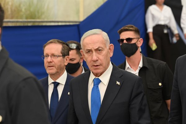 Asesor de Netanyahu Jonathan Urich admite pagos cuantiosos de Qatar