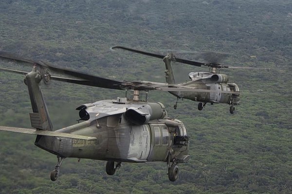 Helicóptero del Ejército se estrella en Colombia, sobreviven 20 personas