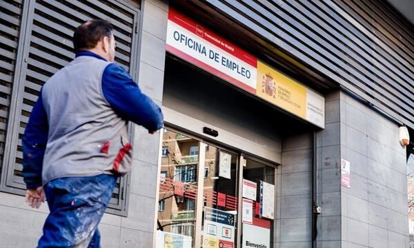 El riesgo país de Francia supera los 150 puntos alza del bono a 10 años cerca del 5%