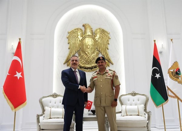 El este de Libia aprueba importante acuerdo marítimo con Turquía tras conflictos