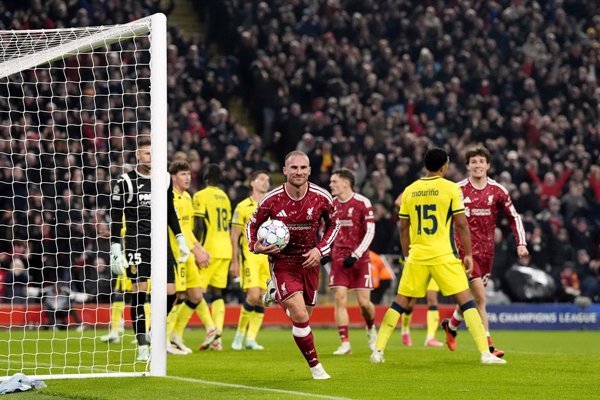 Liverpool vence 4-3 al Villarreal en la Champions League