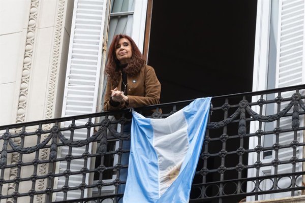 Argentina: Unifican juicios Hotesur y Los Sauces, aumentando presión sobre los Kirchner