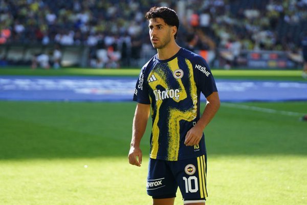Marco Asensio fuera tres meses tras cirugía en su rodilla izquierda