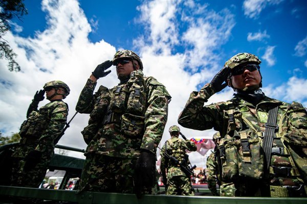 Nueve combatientes del ELN fallecen tras operación militar en el suroeste de Colombia