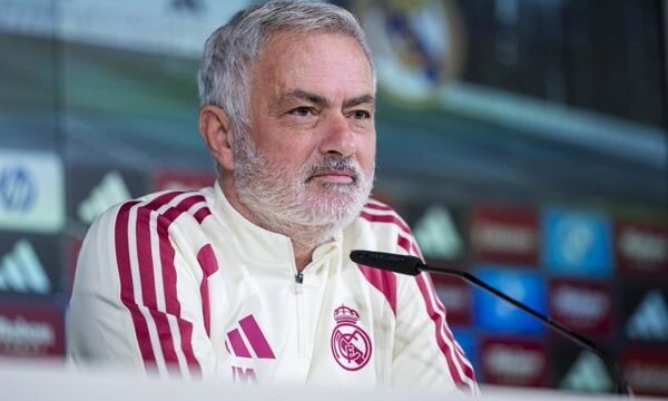 Hansi Flick destaca la rapidez de cambios en el fútbol al perder el enfoque