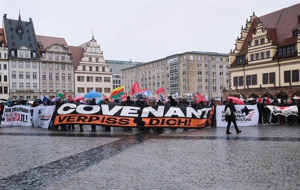 Manifestantes en Alemania protestan contra la operación de una fábrica de misiles estadounidenses en Leipzig