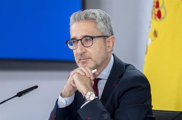Aprobación pendiente de un cambio legal en la Diputación Permanente o en 2027 para la exención fiscal de la subida del SMI