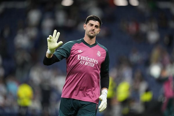 Thibaut Courtois no podrá jugar el Clásico debido a una infección gripal