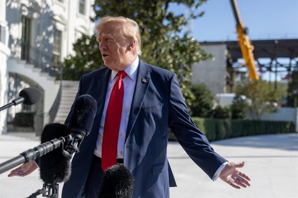 Trump pide respeto hacia Libia tras referirse a ella como un país de mierda hace 24 horas