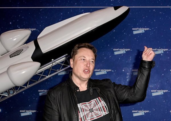 SpaceX cierra financiamiento de 40 mil millones de dólares para adquisición de chips de inteligencia artificial
