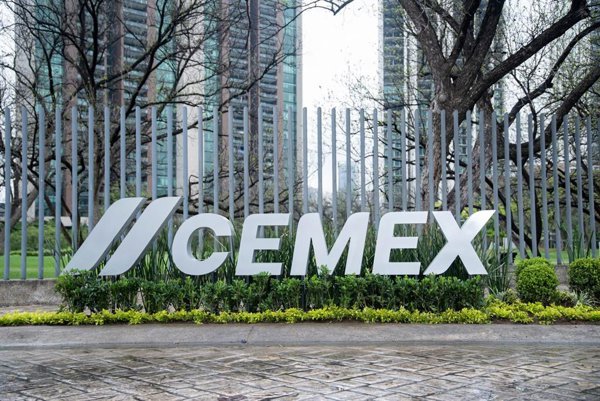 Cemex registra ganancia de 877 millones de euros hasta septiembre, con una caída del 25,4%