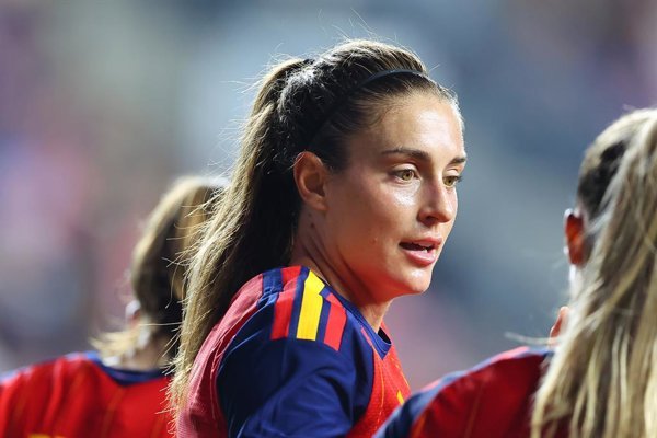 Alexia Putellas aconseja perseguir los sueños aunque implique comenzar desde cero