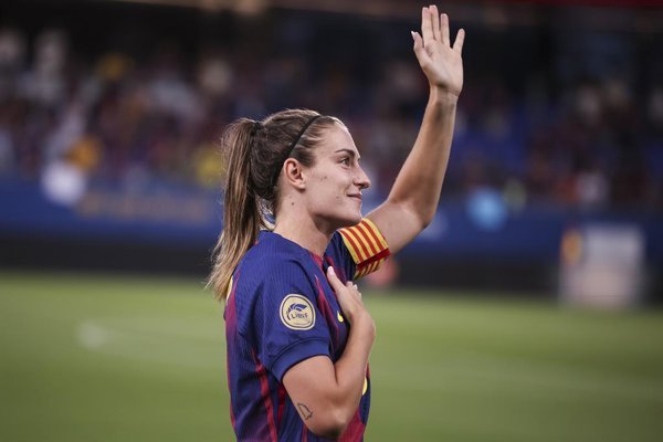 Alexia Putellas, futbolista española, recibe el Balón de Oro 2026