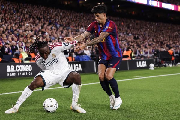 El CTA reconoce que Cancelo debió recibir tarjeta en el Clásico y confirma que la mano de Balde no fue sancionable