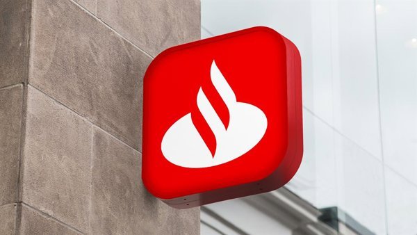 Embotelladora Andina reporta un aumento del 17,1% en ganancias hasta septiembre, alcanzando 179,4 millones de euros
