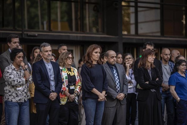 El Ministerio de Sanidad realiza un minuto de silencio en homenaje a las víctimas del accidente ferroviario en Toledo