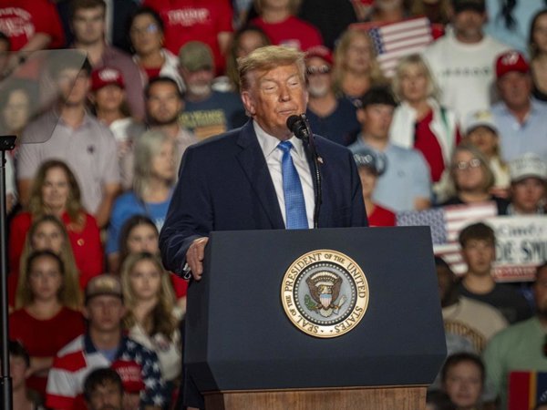 Brasil: Trump evita involucrarse en la proclamación de Flávio Bolsonaro como presidente electo